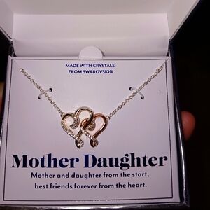 NWT Mother Daughter Nexklace